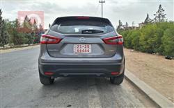 نيسان قاشقاي